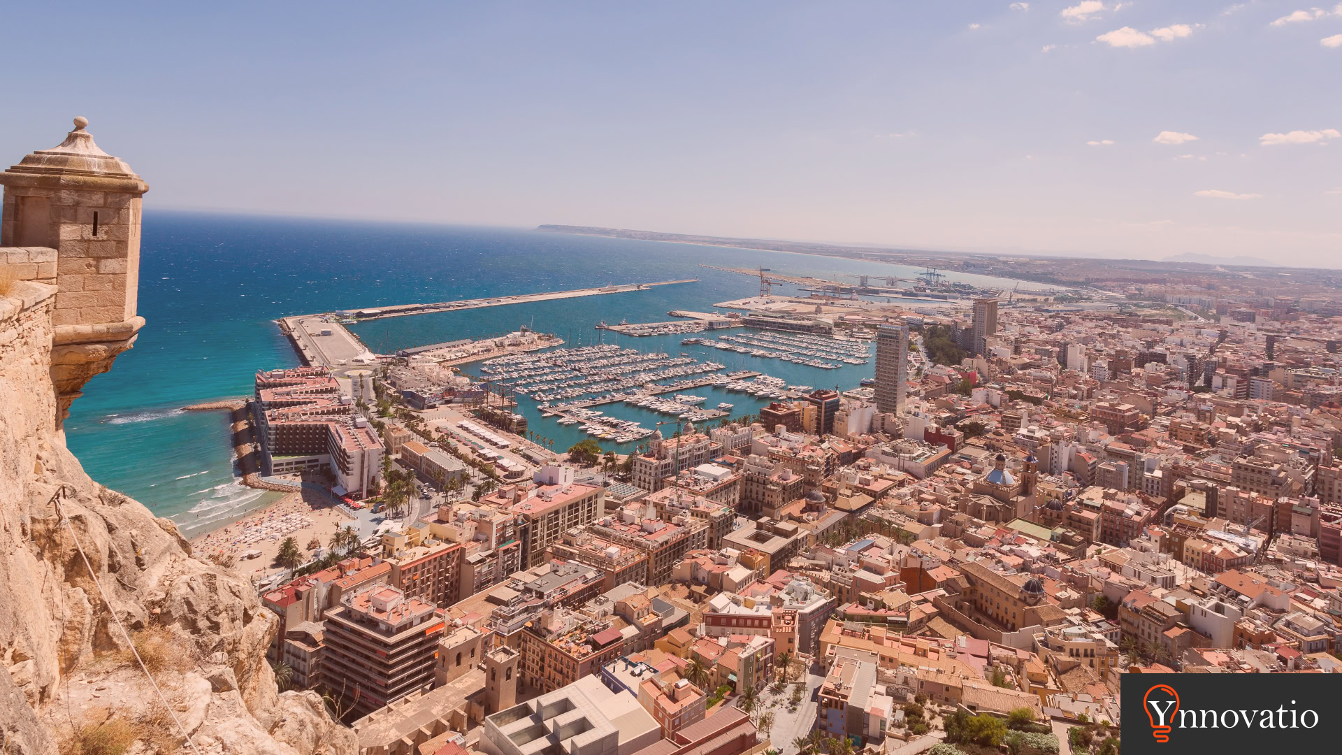 Agencia SEO en Alicante. Vista desde el puerto