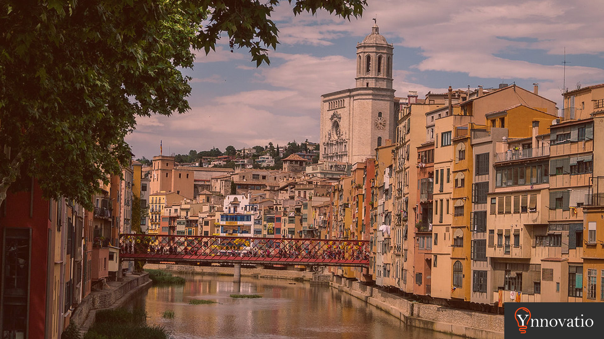 Agencia SEO en Girona. Vista desde temps de flors