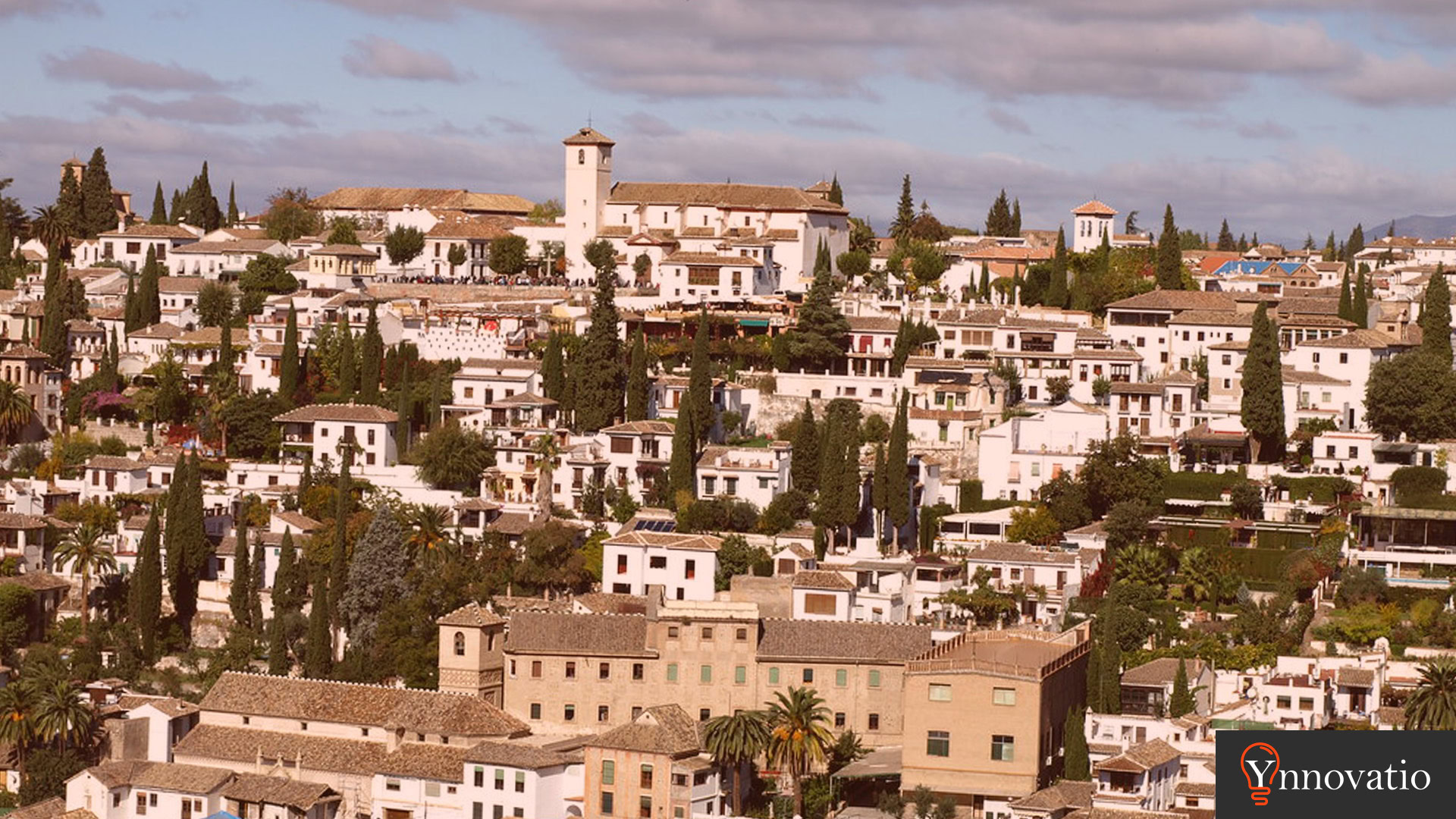 Agencia SEO en Granada. Vista desde la ciudad