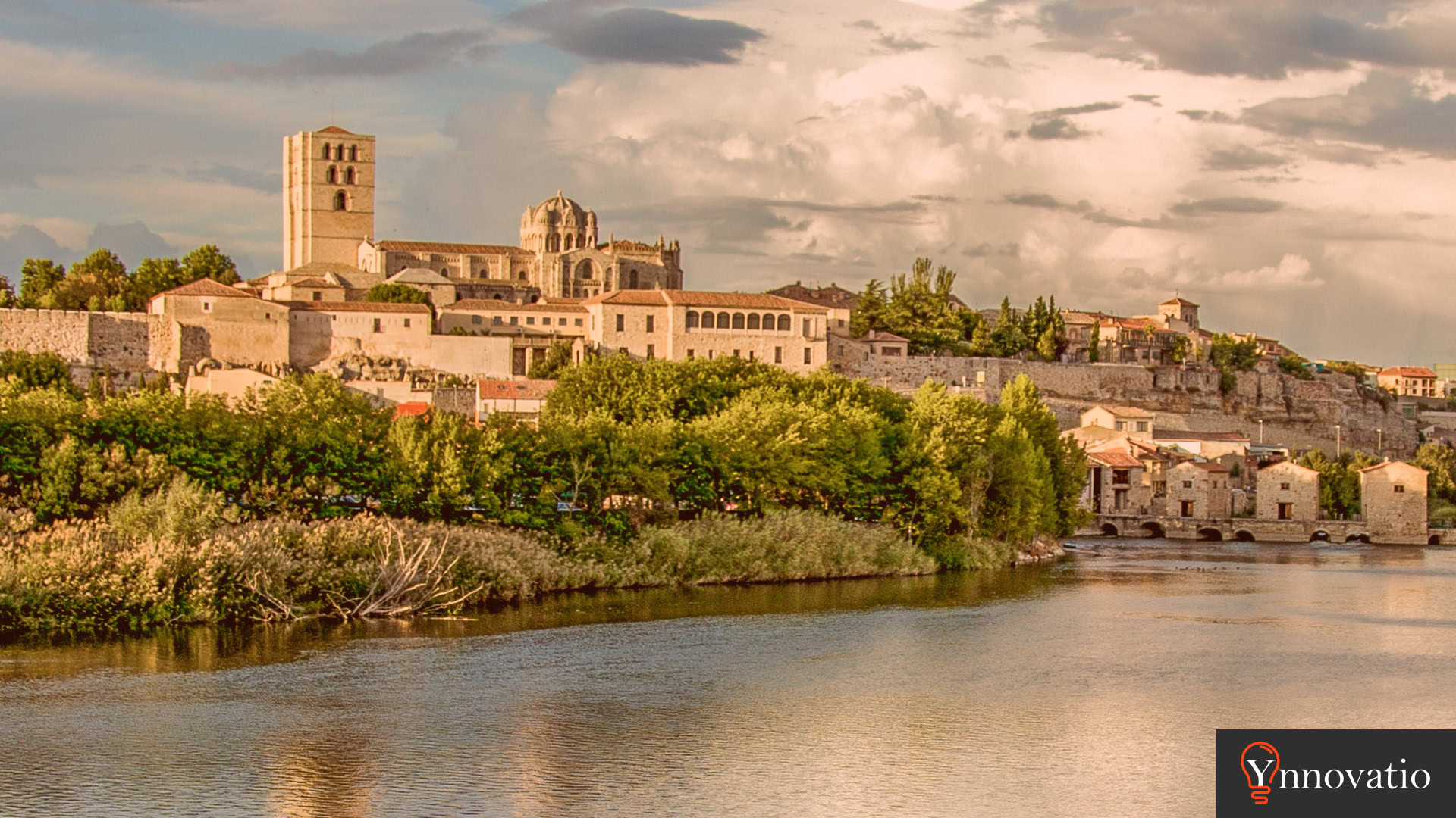 Agencia SEO en Zamora. Vista desde la catedral